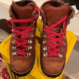 Danner 3052 Vintage Mountain Light Cascade 9.5 M